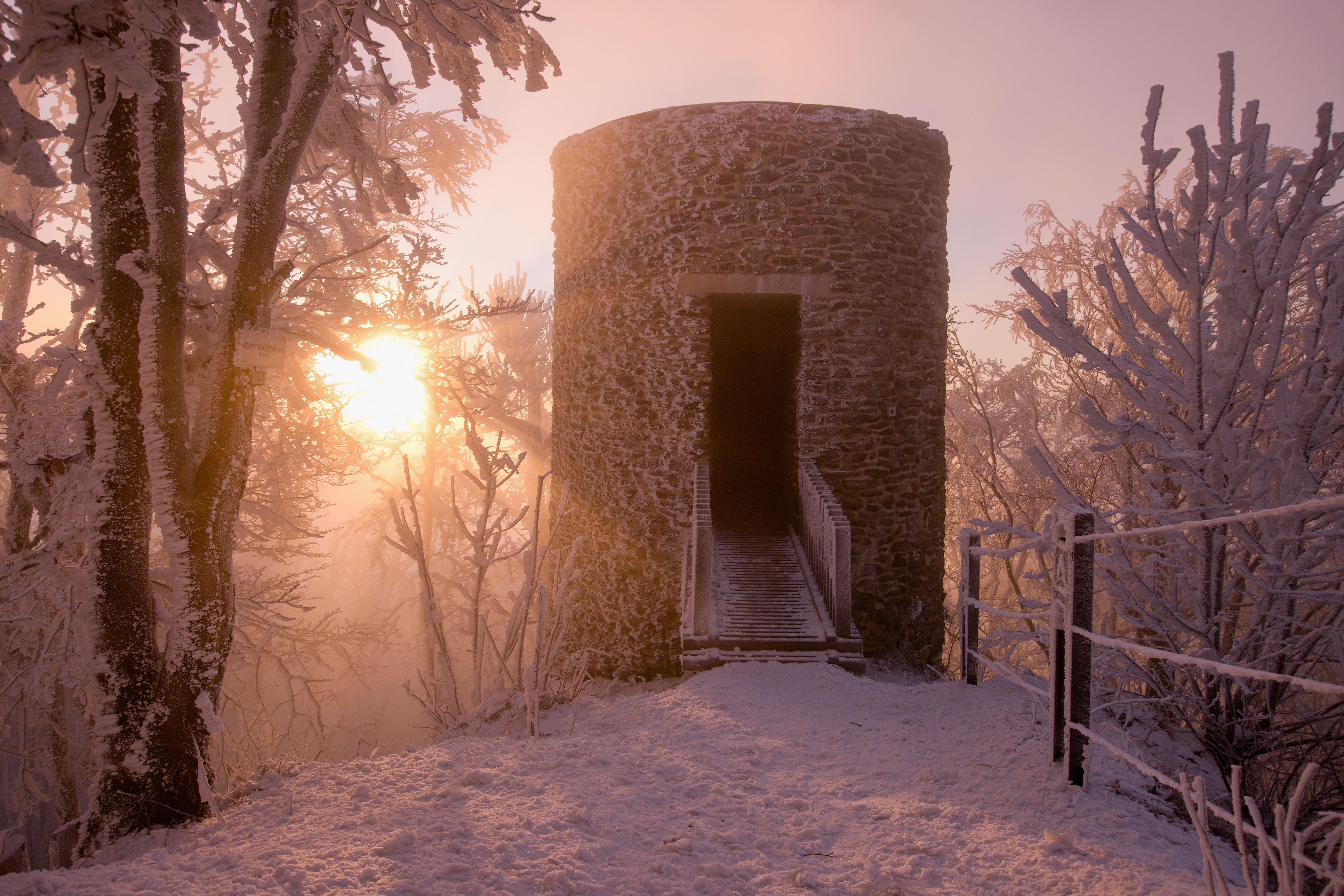 5. místo Starý Herštějn s námrazou